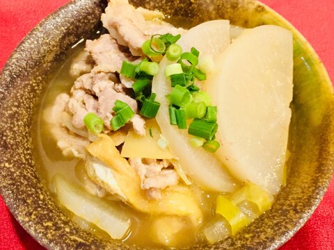 ひと鍋で♪子ども大好き♪大根と豚肉のカレー味の煮物